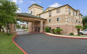 Days Inn Stone Oak